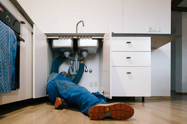 Professional Leak Detection technician working in Garland, TX